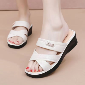New women's high-heeled slippers, fashionable and comfortable for home and outdoor use, non-slip, wear-resistant, lightweight sandals