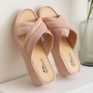 Women's summer outdoor slippers. Mid-heel thick-soled sandals, casual and comfortable for daily home use, non-slip bathroom slippers